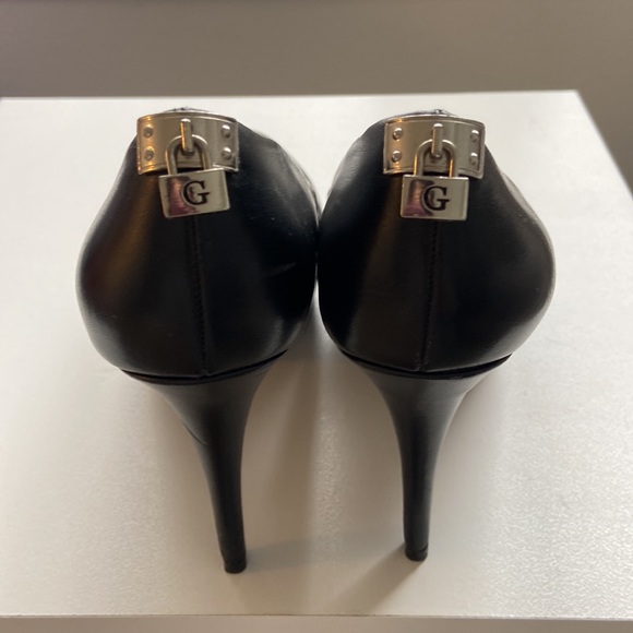 Guess black heels, size 8 - Picture 5 of 13